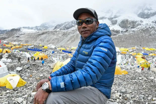 نيبالي يحقق رقماً قياسياً بتسلّق «إيفرست» 25 مرة