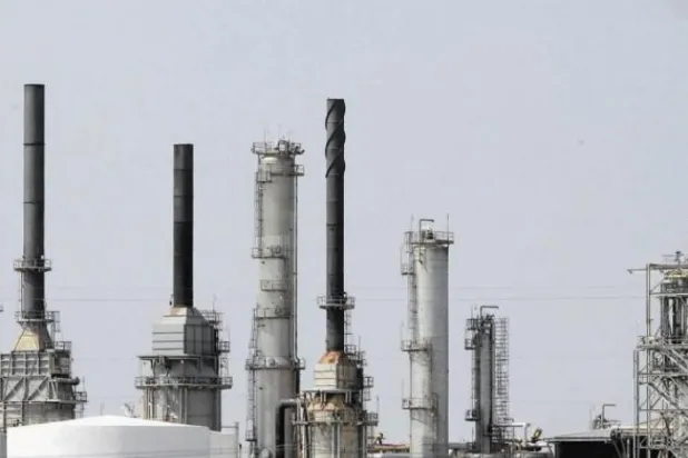 Kuveyt: Burgan Petrol Sahası’nda üretimi etkilemeyen küçük çaplı bir yangın çıktı