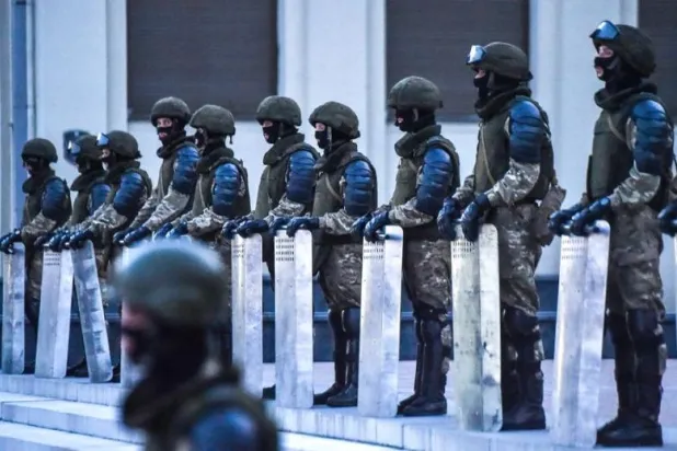 حكم بحبس صحافيين بيلاروسيين تعرّضا لـ«تعذيب» خلال فترة التوقيف