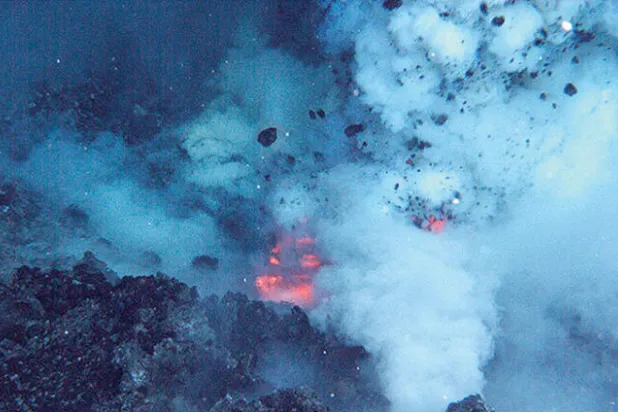 براكين المحيطات العميقة تطلق طاقة تكفي احتياجات أميركا