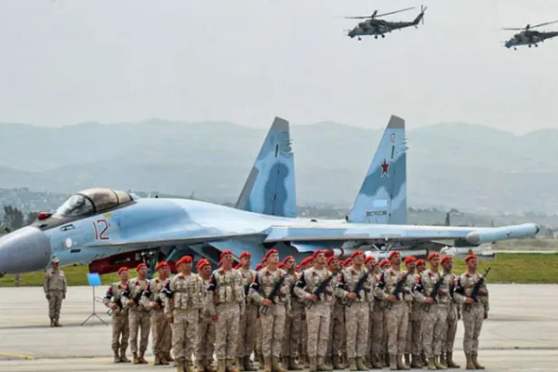 180 Russian Air Strikes Target ISIS Hideouts in Syrian Desert