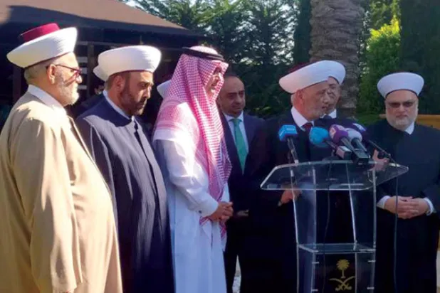 وفود لبنانية تزور السفارة السعودية مستنكرة «إساءة وهبة»