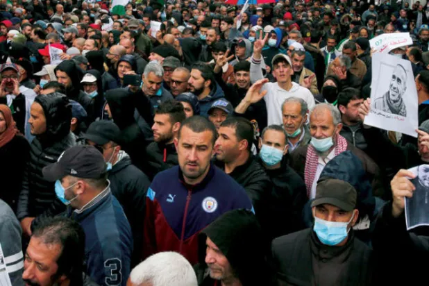 «الحراك» الجزائري يتخوف من «موجة اعتقالات» بعد إدراج حركتين على «لائحة الإرهاب»
