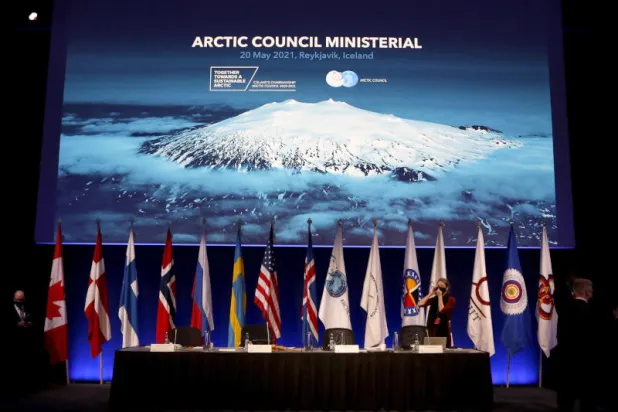 مجلس القطب الشمالي يعبر عن وحدته في مواجهة الاحترار المناخي