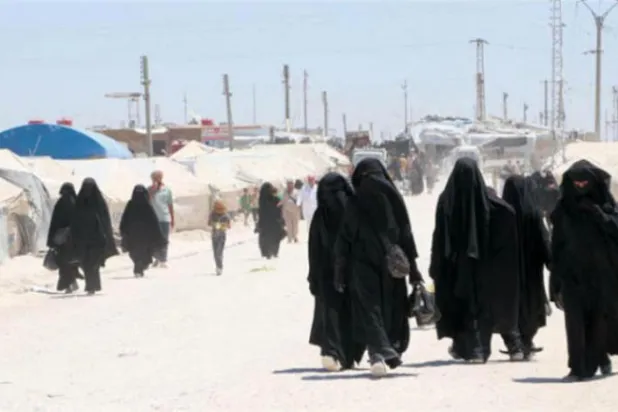 El-Hol Kampı’ndaki bazı ailelerin Irak’a nakledilmesi tartışmaları beraberinde getirdi