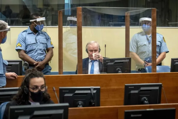 القضاء الدولي يثبت الحكم بالسجن مدى الحياة بحق راتكو ملاديتش