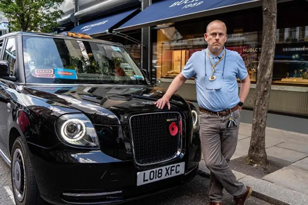 Londra’nın ikonik siyah taksilerinin geleceği meçhul