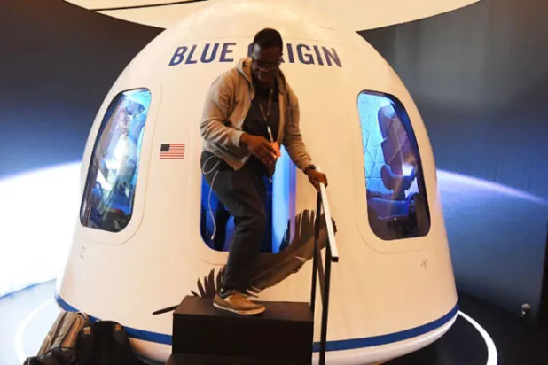 ثري يدفع 28 مليون دولار في رحلة «بلو أوريجين» الفضائية