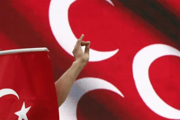 البرلمان الأوروبي يوصي بإدراج «الذئاب الرمادية» التركية في قائمة الإرهاب
