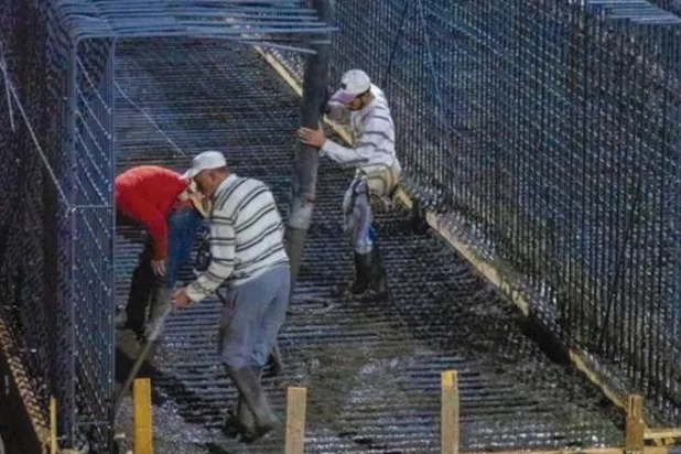 الجائحة وانهيار منجم البرازيل وراء ارتفاع أسعار الحديد عالمياً