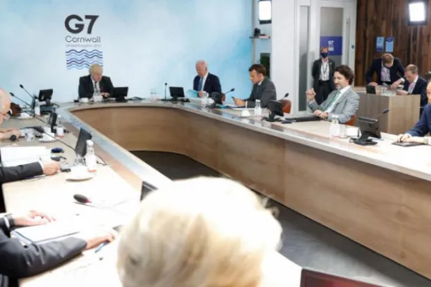 Birleşik Krallık Başbakanı Johnson dün Carbis Bay'de gerçekleşen G7 Zirvesine başkanlık etti (AFP)