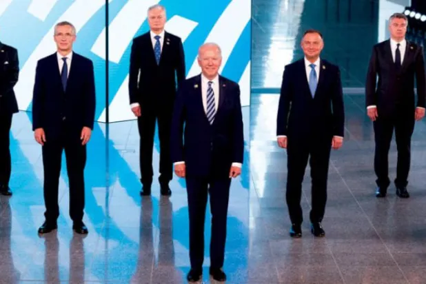 NATO, Rusya, Çin ve İran'ı uluslararası hukuka saygı göstermeye çağırdı
