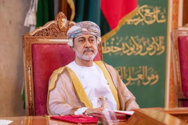 سلطان عُمان يؤكد استمرار التعاون الاقتصادي مع الخليج