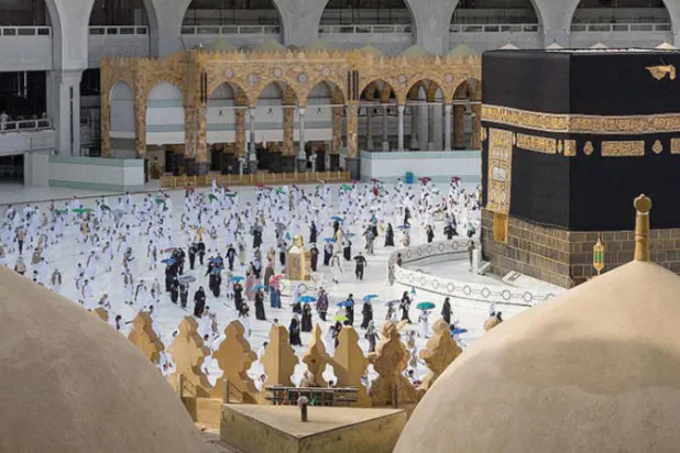 أكثر من 450 ألف طلب تسجيل للحج خلال اليوم الأول