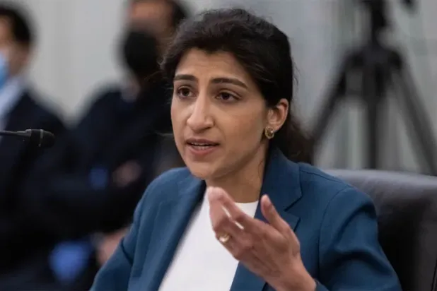 تعيين لينا خان على رأس أكبر لجنة لمكافحة الاحتكار في الولايات المتحدة