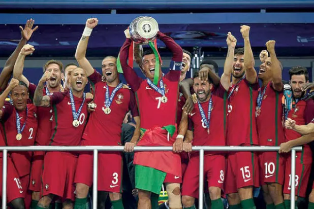 المنتخب البرتغالي وكأس أوروبا 2016 (غيتي)
