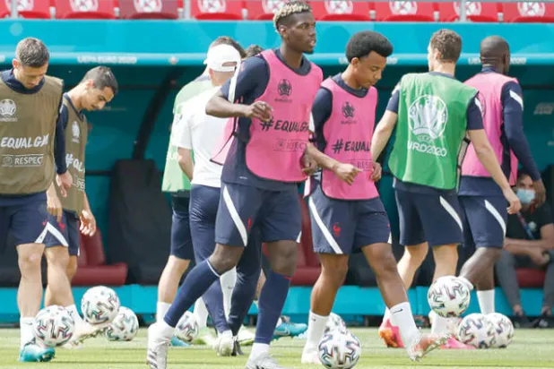 منتخب فرنسا يستعد لتخطي المجر والتأهل للدور الثاني (رويترز)