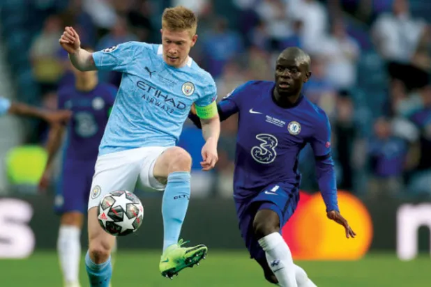 دي بروين وكانتي قدما مستويات استثنائية مع مانشستر سيتي وتشيلسي (أ.ف.ب)