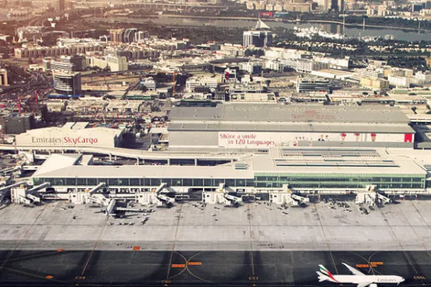 دبي تعيد فتح المبنى رقم 1 في مطارها الدولي بعدما أغلقه «كورونا» 15 شهراً