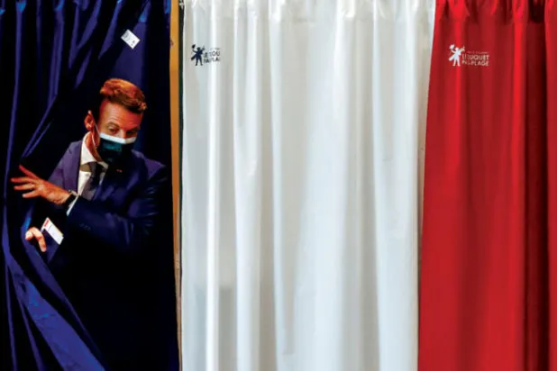 الفرنسيون يصوتون لاختيار أعضاء مجالس مناطقهم