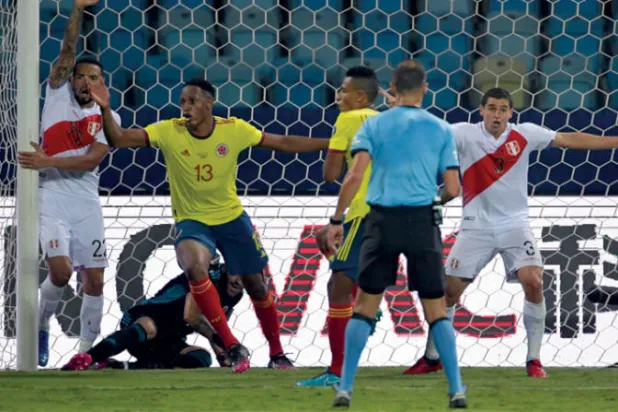 «كوبا أميركا»: كولومبيا تسقط أمام البيرو بالنيران الصديقة... وتعادل مثير لفنزويلا مع الإكوادور