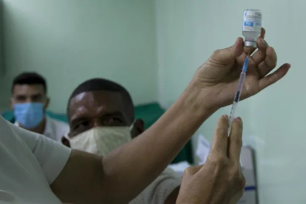 لقاح «عبد الله» الكوبي فعال بنسبة 92 % ضد «كورونا»