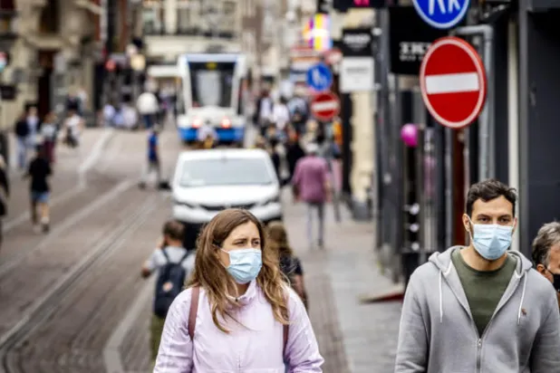 طفرة «دلتا» تتجه للهيمنة على سلالات «كورونا» في أوروبا خلال شهرين