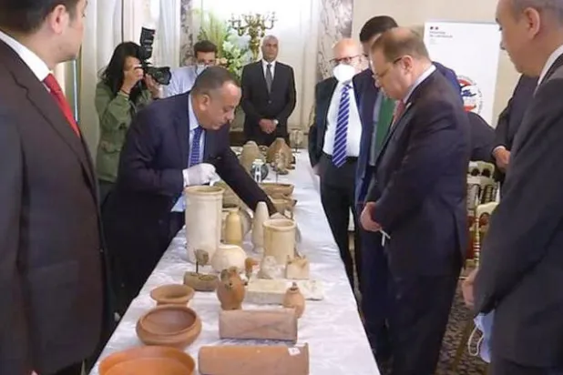 مصر تسترد 117 قطعة أثرية من فرنسا وبريطانيا