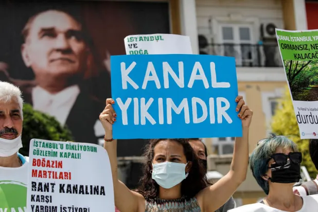 اعتقال محتجين على مشروع قناة إسطنبول