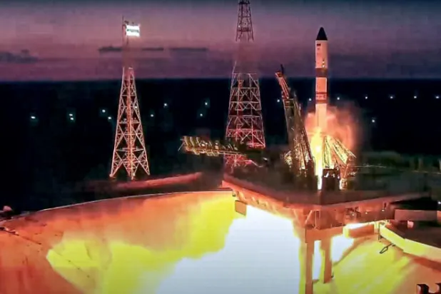 روسيا تطلق مركبة محملة بالطعام والوقود إلى الفضاء