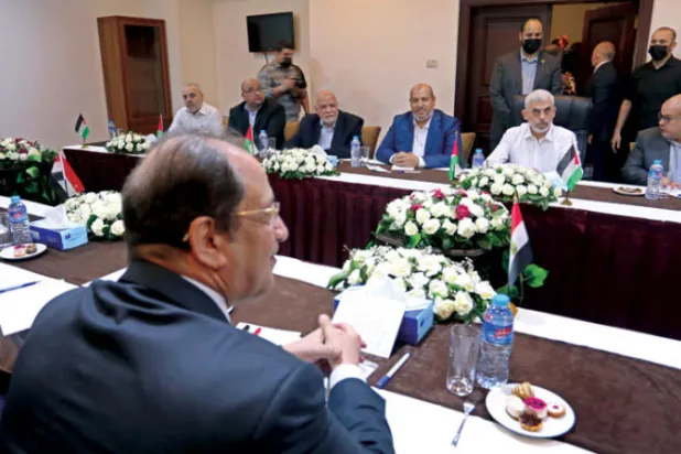 مصر تضغط من أجل صفقة تبادل تسمح بتهدئة طويلة