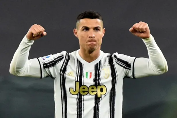 كريستيانو رونالدو يتصدر قائمة المشاهير الأعلى أجراً على «إنستغرام»