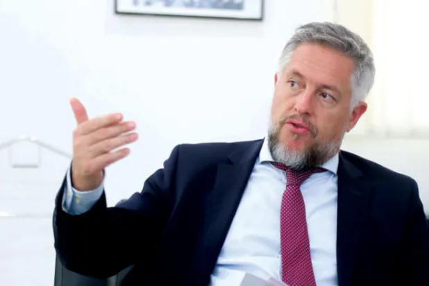 سيمونيه لـ«الشرق الأوسط»: نتفهم شواغل دول الخليج فيما يتعلق بالأنشطة الإيرانية