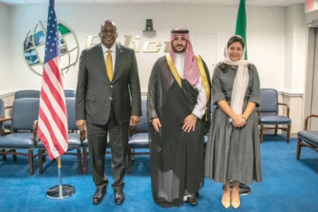 Khalid bin Salman Discusses Regional Developments, Bilateral Relations with Top US Officials