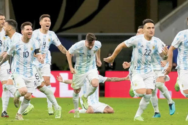 ميسي ورفاقه وتخطي كولومبيا في المربع الذهبي (أ.ب)