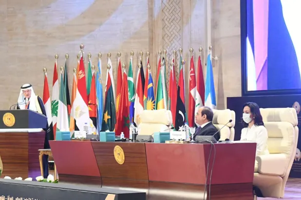 Sisi Stresses Need to Empower Women in All Fields to Achieve Genuine Development