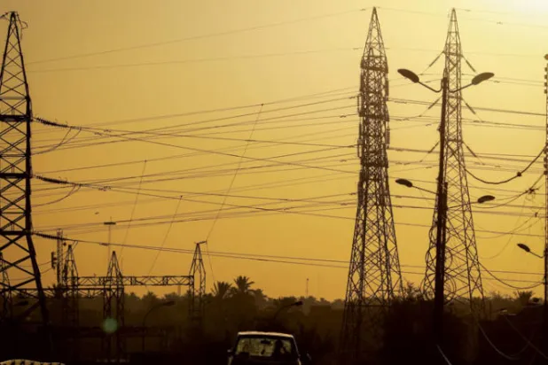 «معركة الكهرباء» تشغل العراقيين عن متابعة «الحرب المفتوحة»