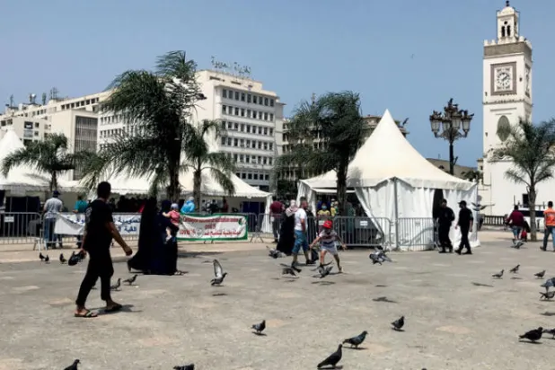 الجزائر: الجنرال نزار يواجه قضية فساد مالي بعد تبرئته في «التآمر»