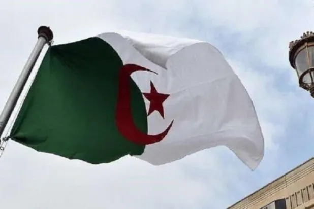 جزائر میں نئی حکومت اور وزارت خارجہ میں لعمامرة کی واپسی