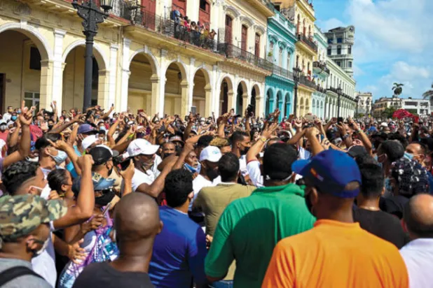 كوبا تشهد مظاهرات نادرة ضد الحكومة الشيوعية