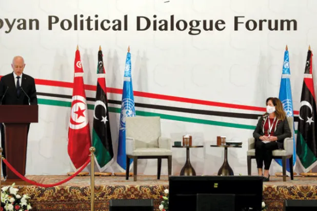 تونس: مخاوف من تدخل العسكر في السياسة بعد مطالبة جنرال بـ {تفعيل الدستور}