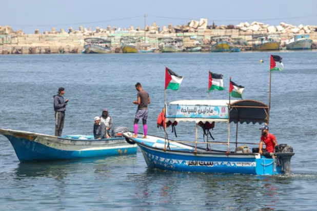 العمادي في غزة... ووفد مصري مرتقب بعد «رزمة تسهيلات» إسرائيلية