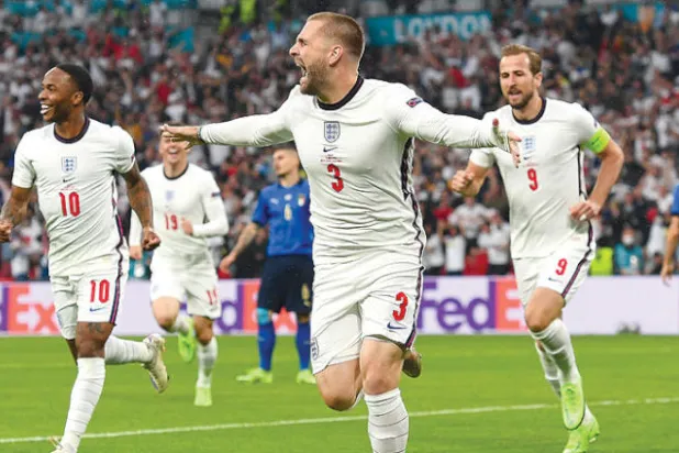 لوك شو بعد هزه الشباك الإيطالية (إ.ب.أ)