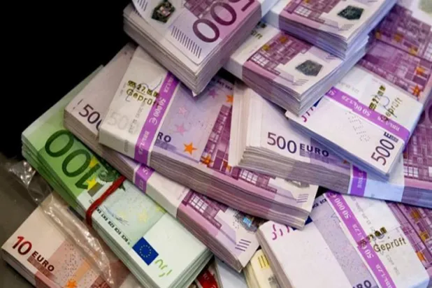 اليورو يتعافى من أدنى مستوى له في 3 أشهر