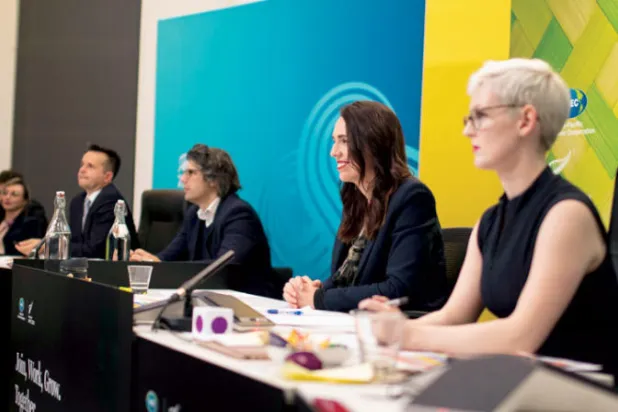 «قمة آيبك» الطارئة تناقش أزمات العالم الاقتصادية