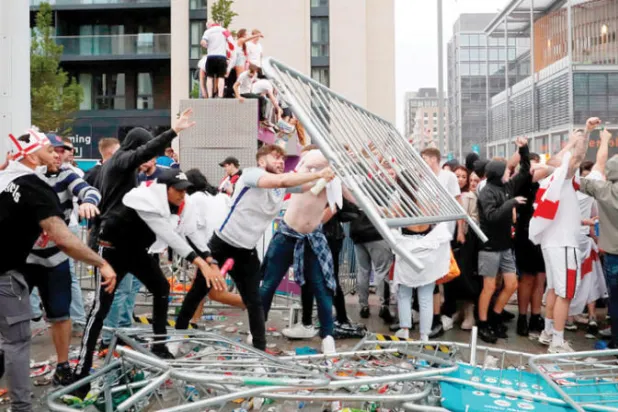 انتقادات أوروبية للفوضى التي حدثت قبل نهائي «يورو 2020» وبعده