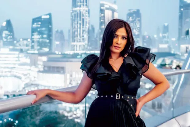 الفنانة المصرية ياسمين عبد العزيز (حسابها على «فيسبوك»)