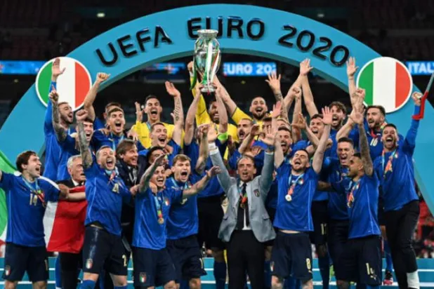اٹلی نے انگلینڈ سے یورپی کپ چھین لیا ہے