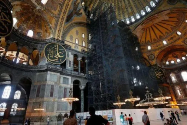تركيا تتهم اليونيسكو بـ«التحيز» بشأن تحويل «آيا صوفيا» مسجداً