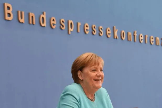 میرکل نے جاسوسی کے پرگراموں پر سخت پابندی لگانے کا کیا مطالبہ 